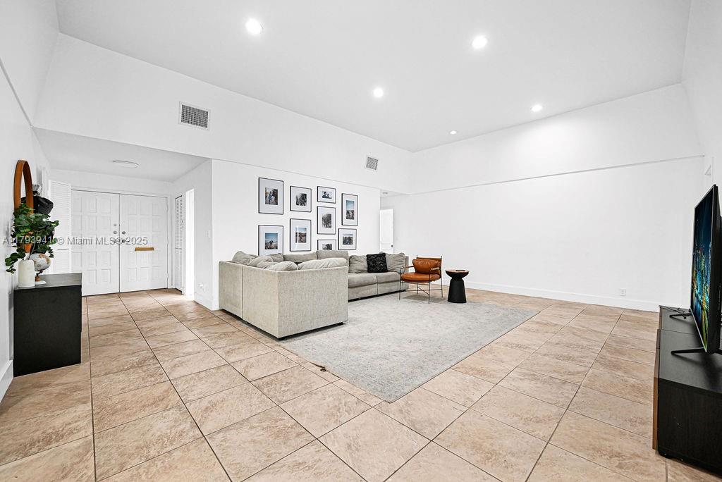 3501 Keyser Ave #43 Hollywood, FL 33021