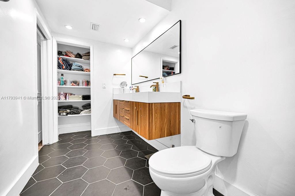 3501 Keyser Ave #43 Hollywood, FL 33021