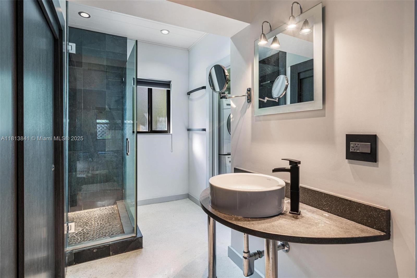 833 86th St Miami Beach, FL 33141