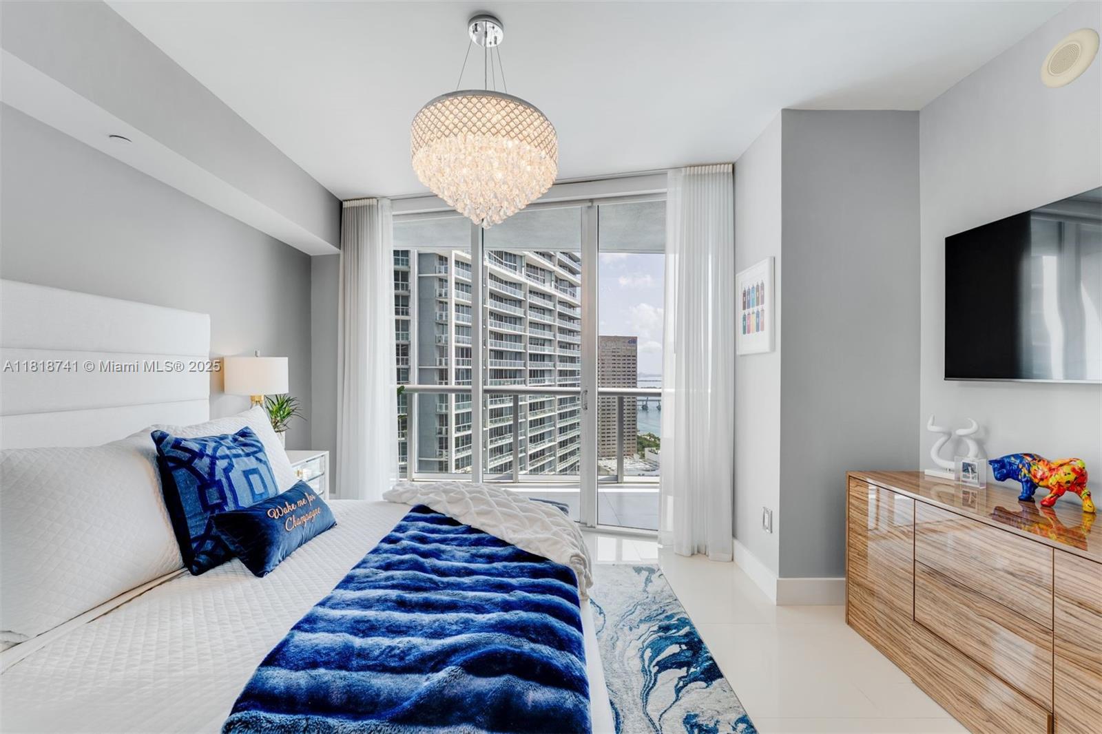 image Icon Brickell Ii10