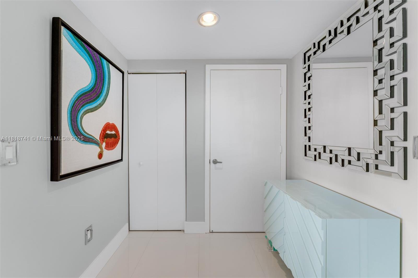 image Icon Brickell Ii13