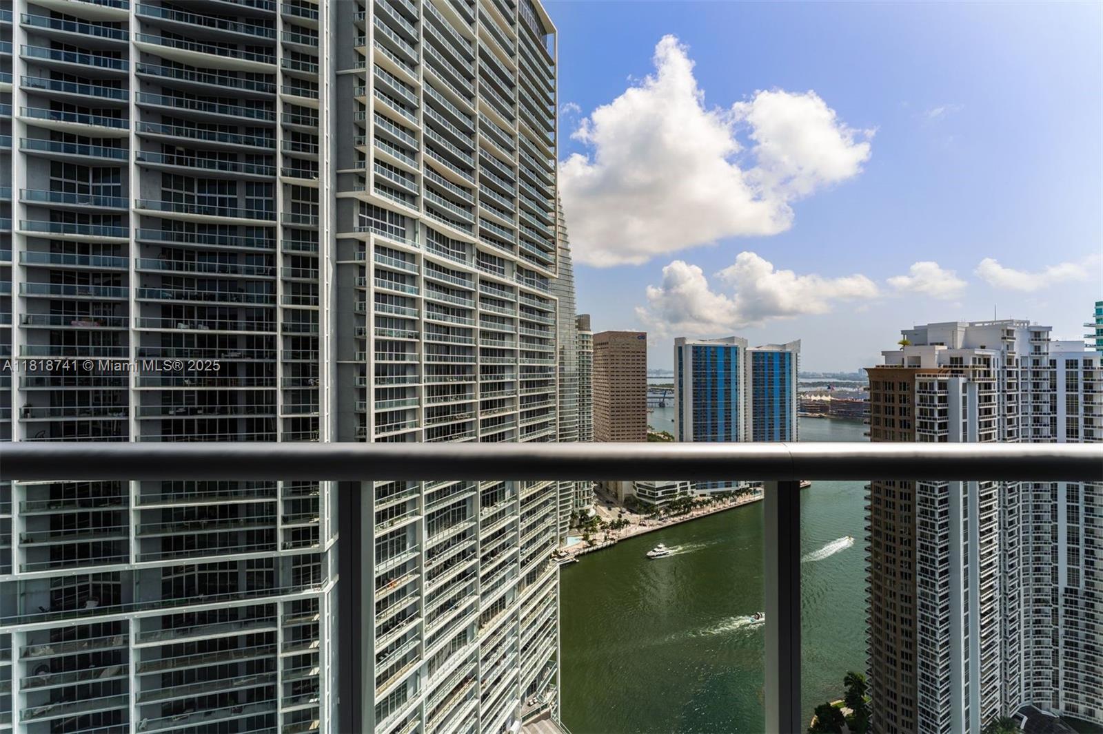 image Icon Brickell Ii20