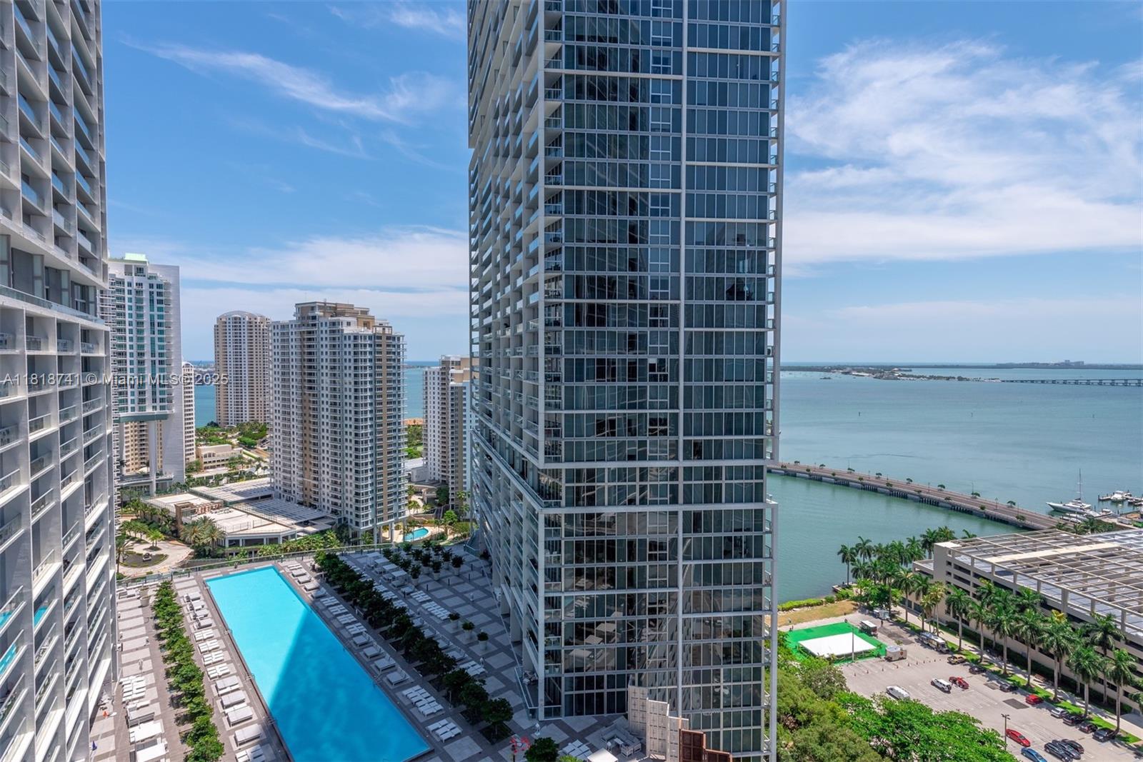 image Icon Brickell Ii22