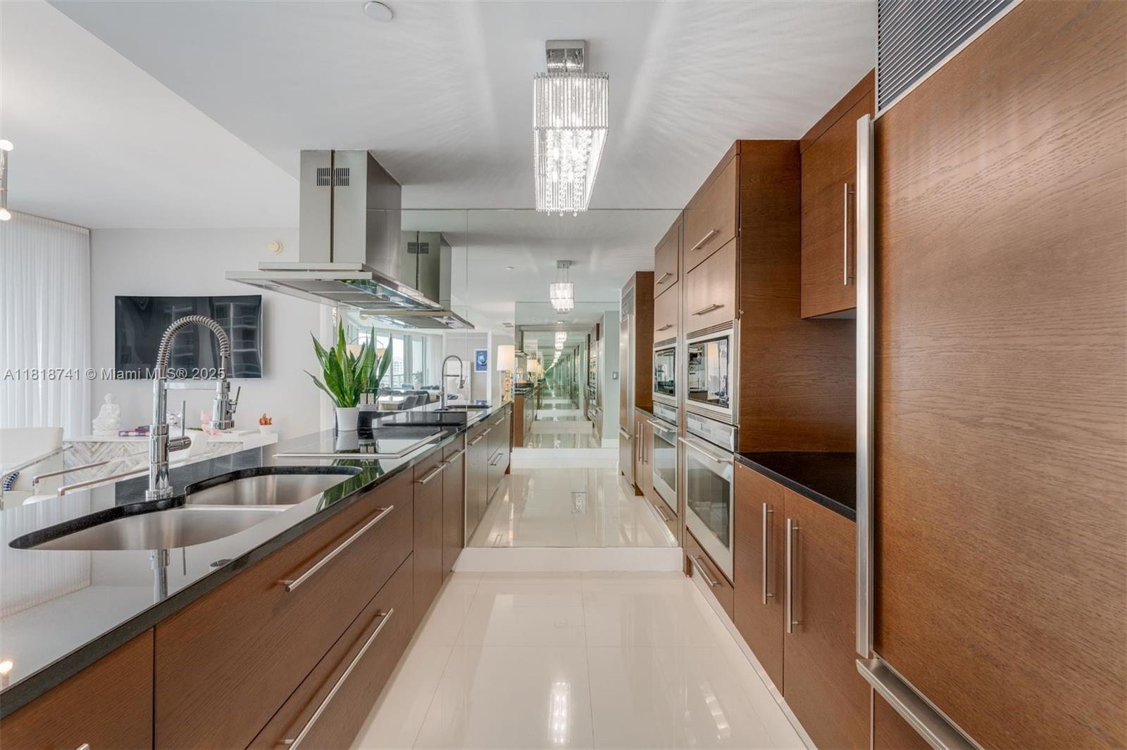 image Icon Brickell Ii7