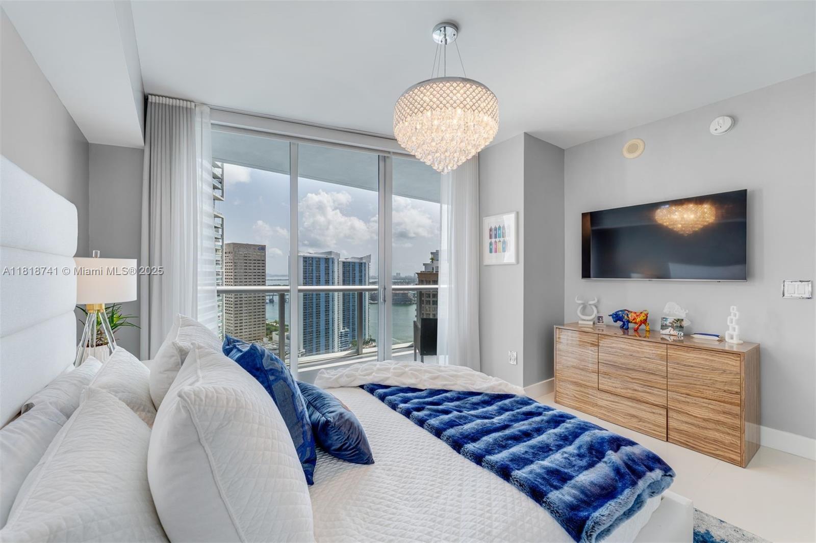image Icon Brickell Ii8
