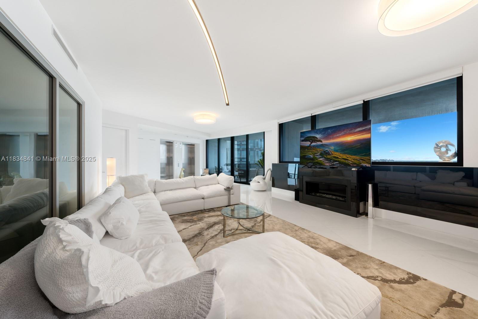 image Porsche Design Tower5