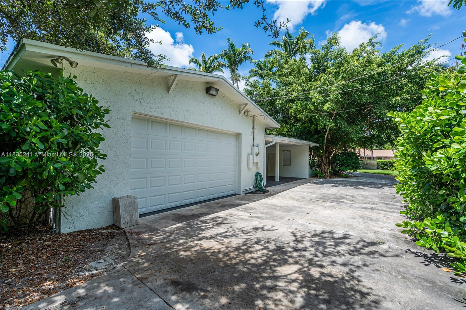 10821 SW 92nd Ave Miami, FL 33176