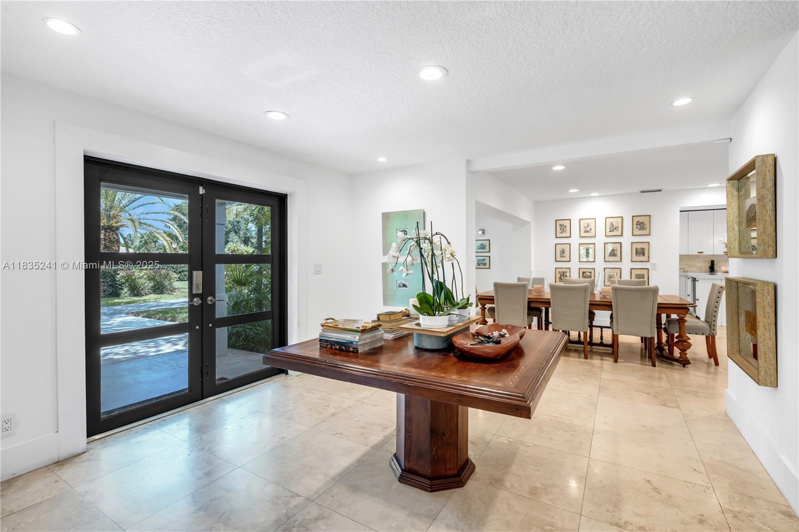 10821 SW 92nd Ave Miami, FL 33176