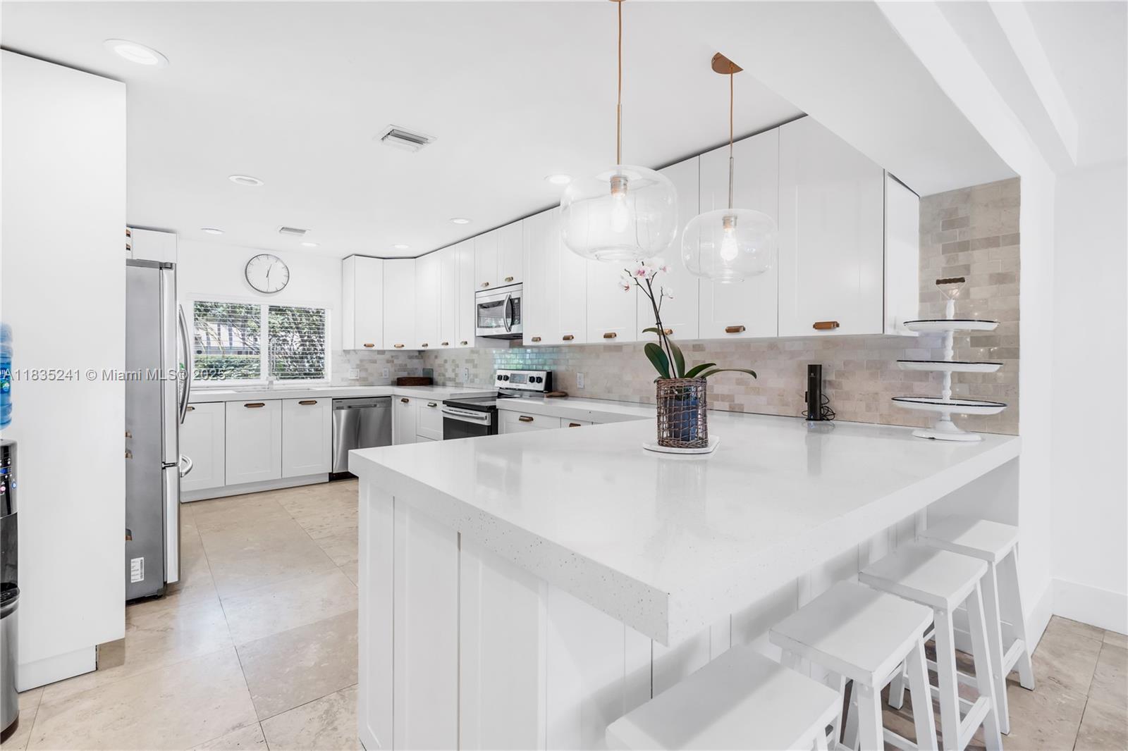 10821 SW 92nd Ave Miami, FL 33176