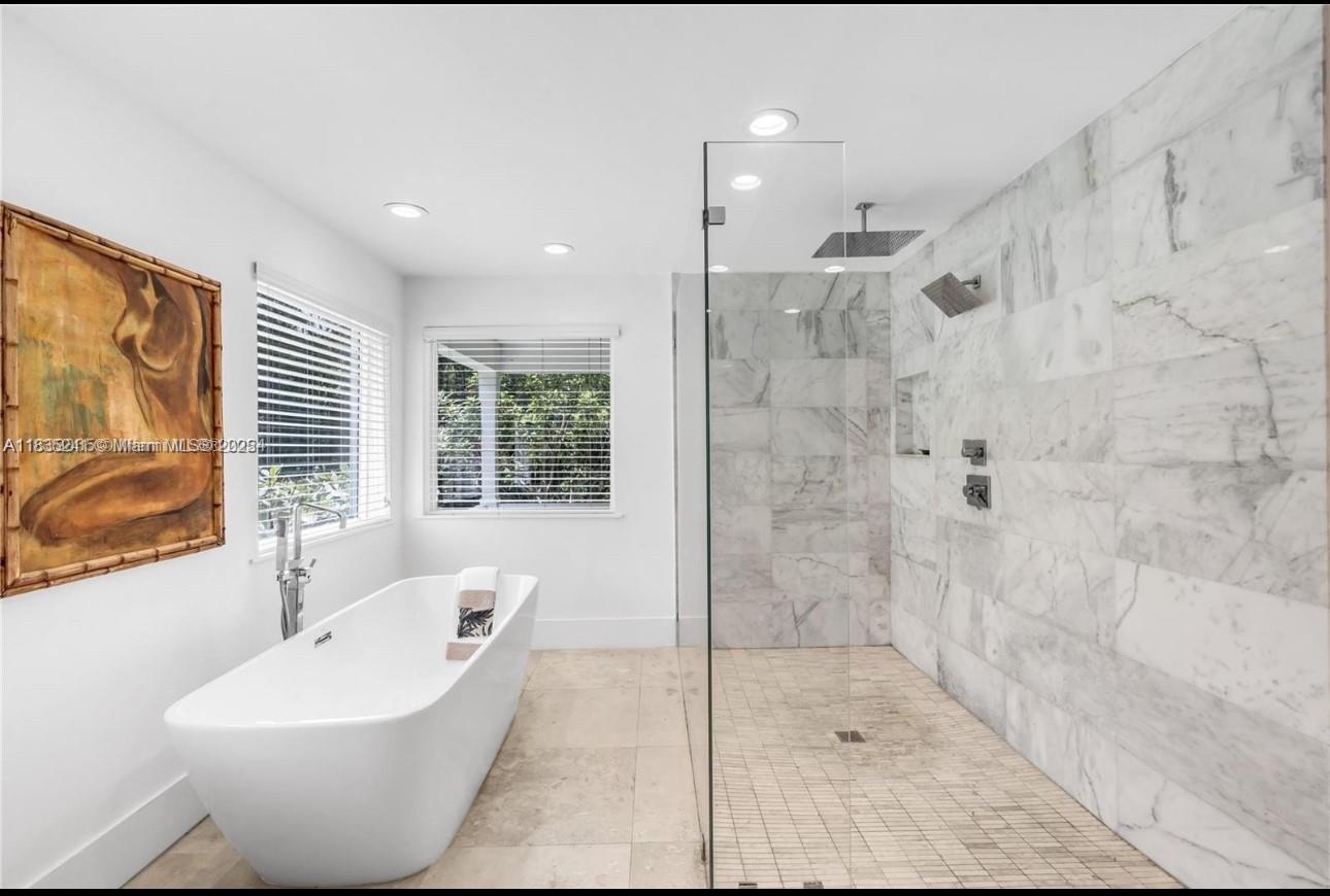 10821 SW 92nd Ave Miami, FL 33176