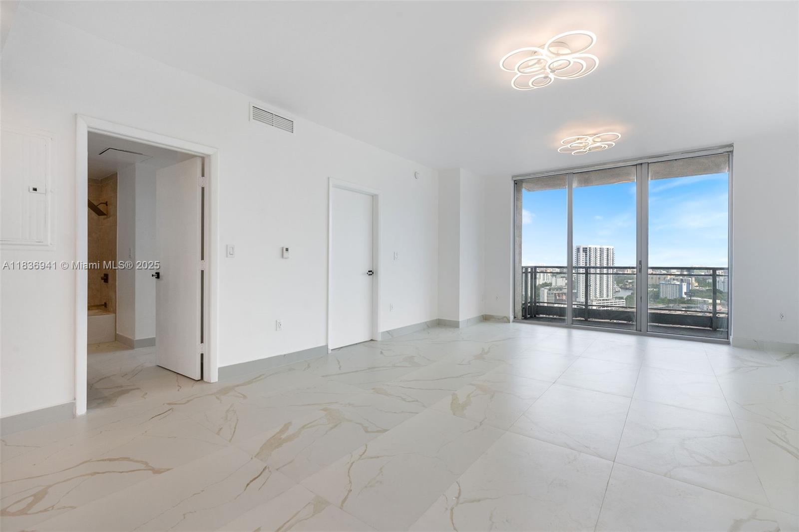 image Ivy Condo9