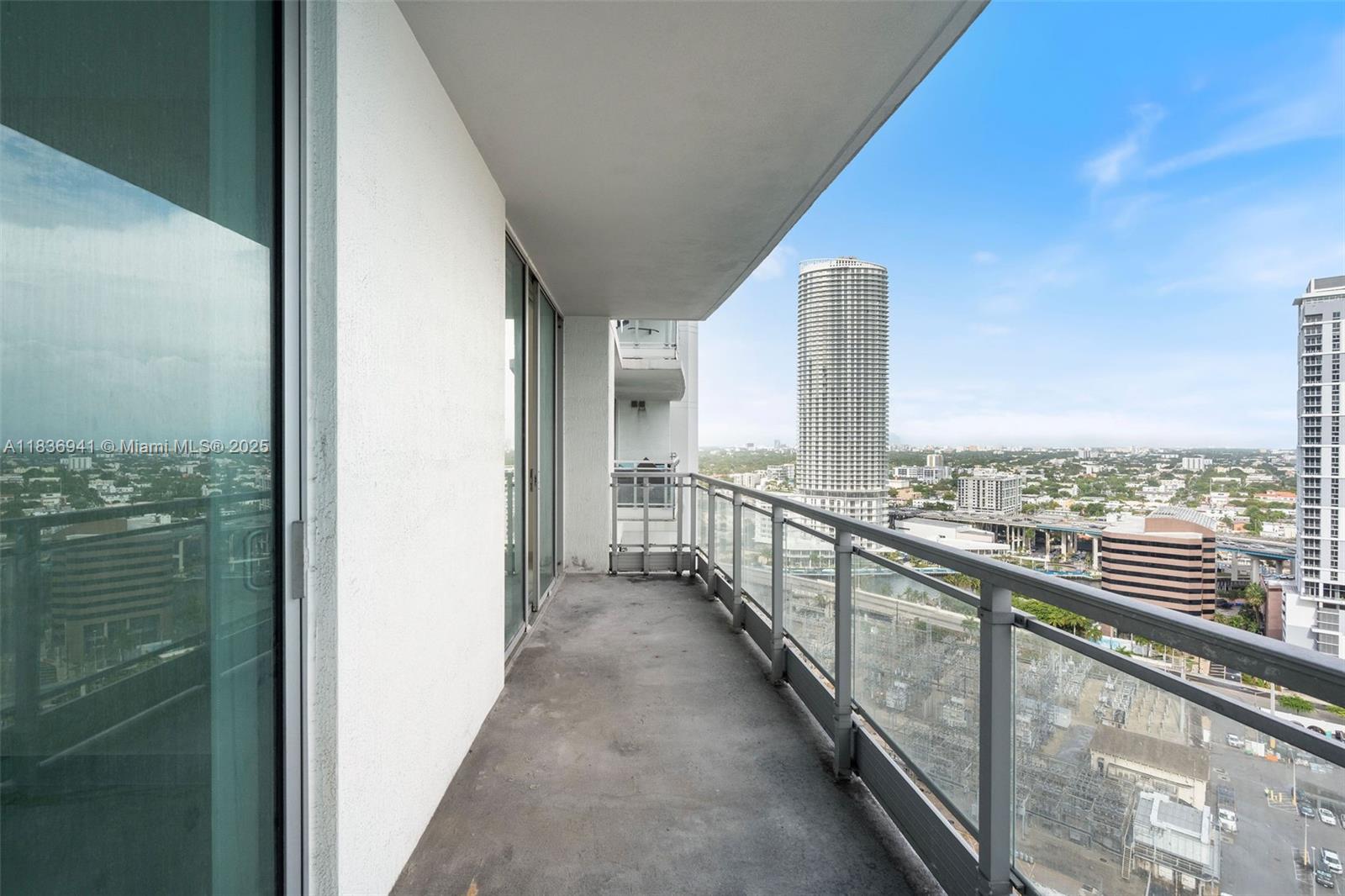 image Ivy Condo13