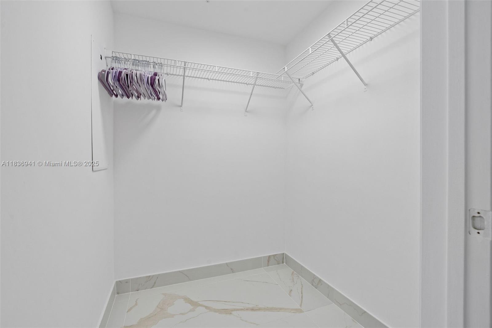 image Ivy Condo18