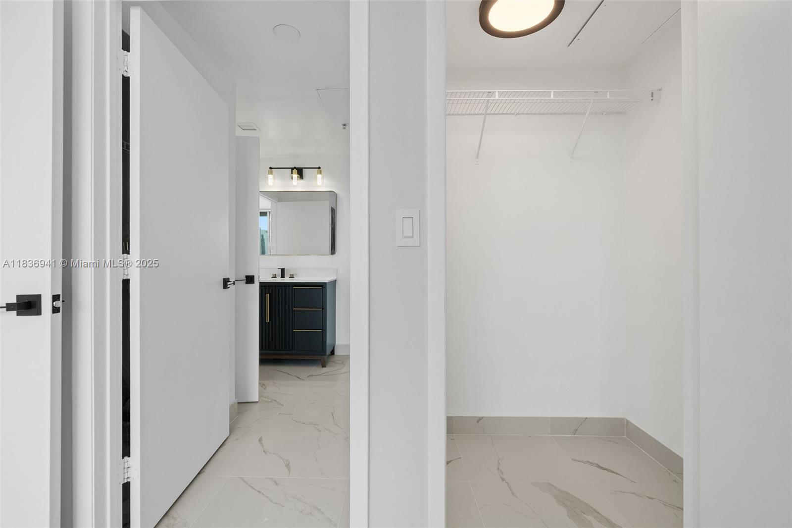 image Ivy Condo25
