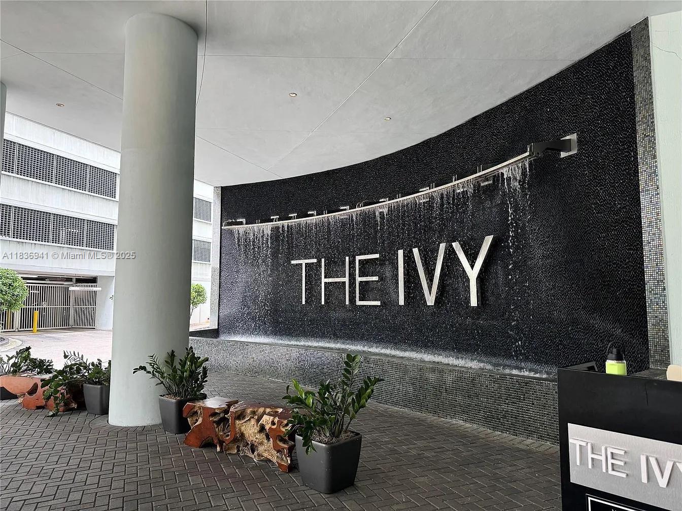 image Ivy Condo45
