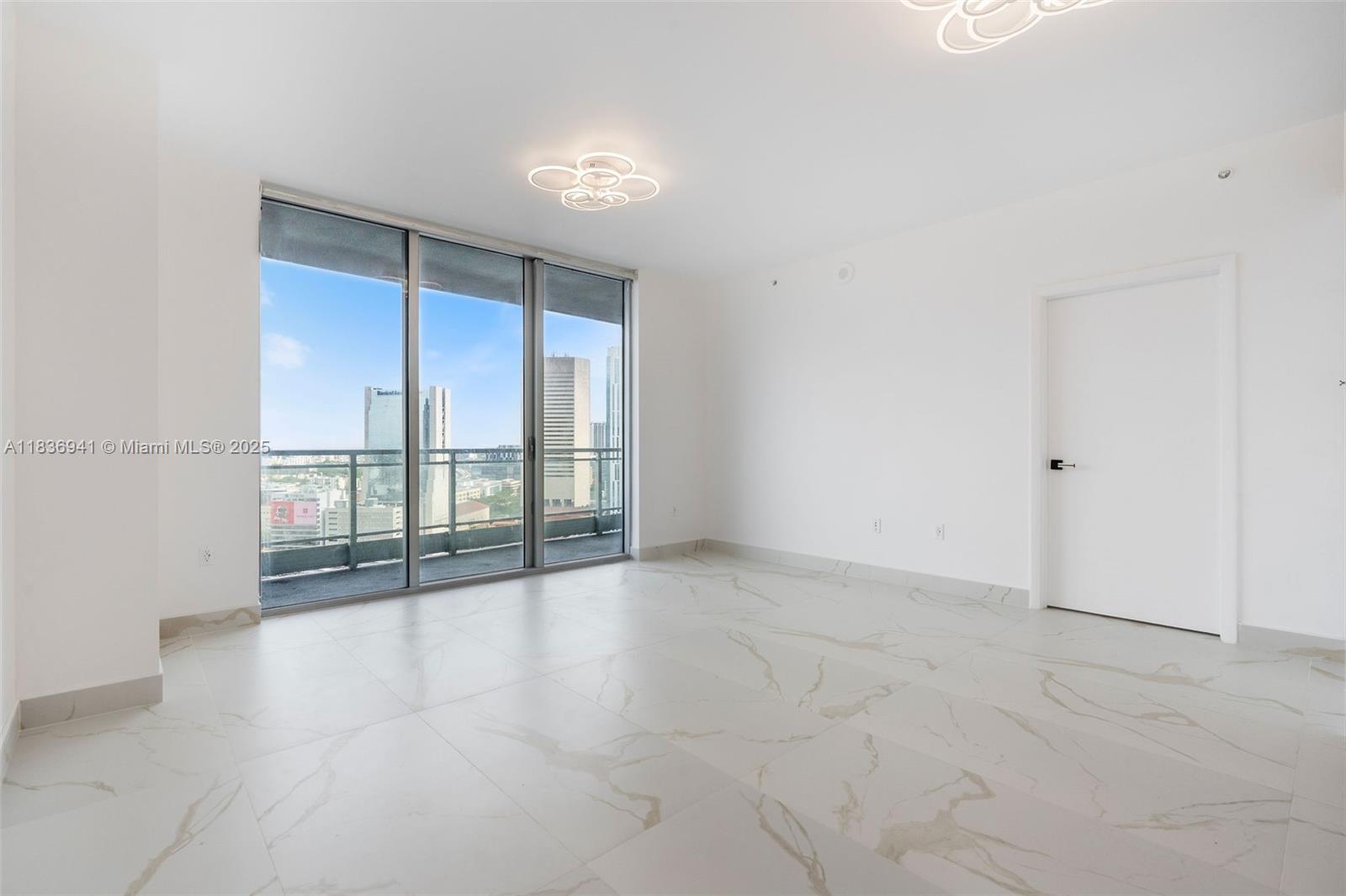 image Ivy Condo7