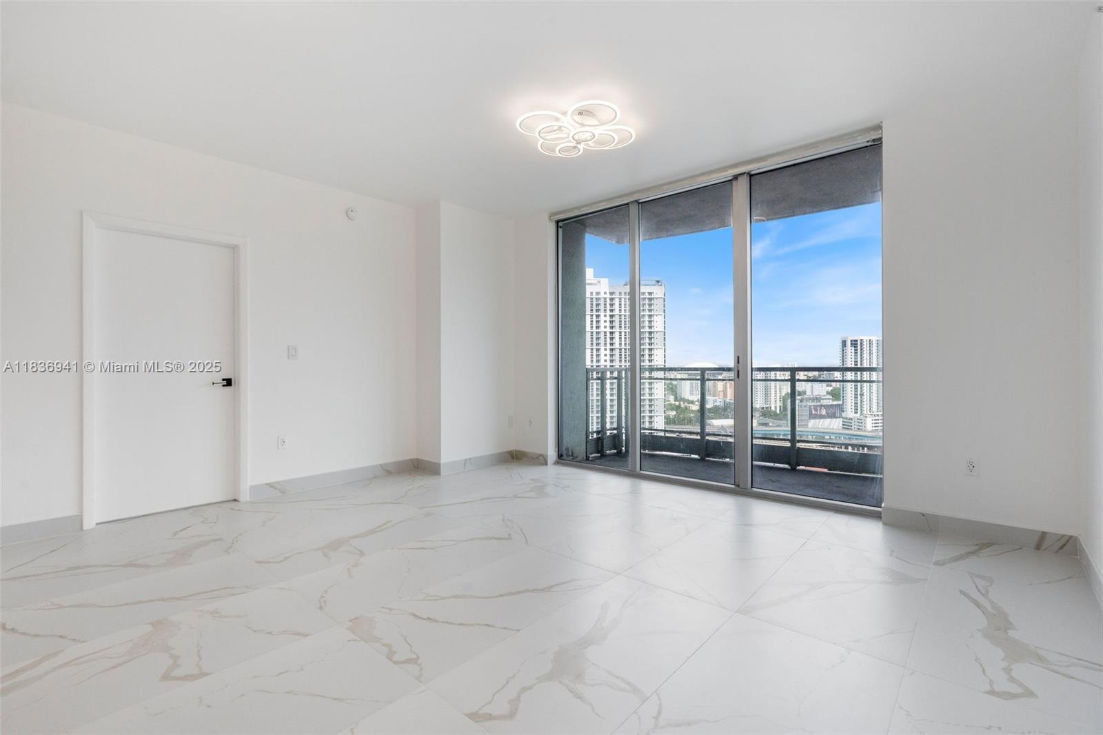 image Ivy Condo8