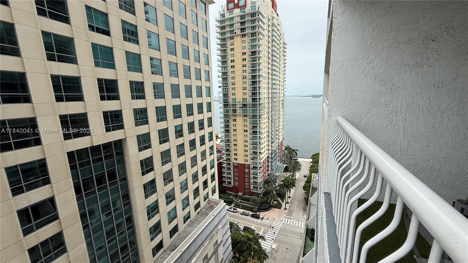 image The Club At Brickell Bay13