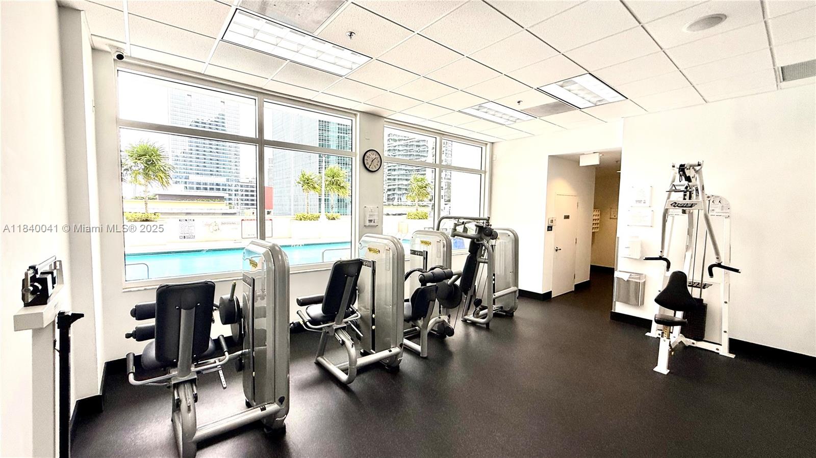 image The Club At Brickell Bay16