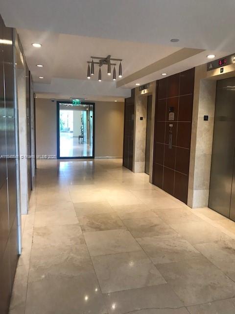 image The Metropolitan Condo5