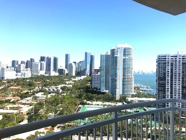 image The Metropolitan Condo6
