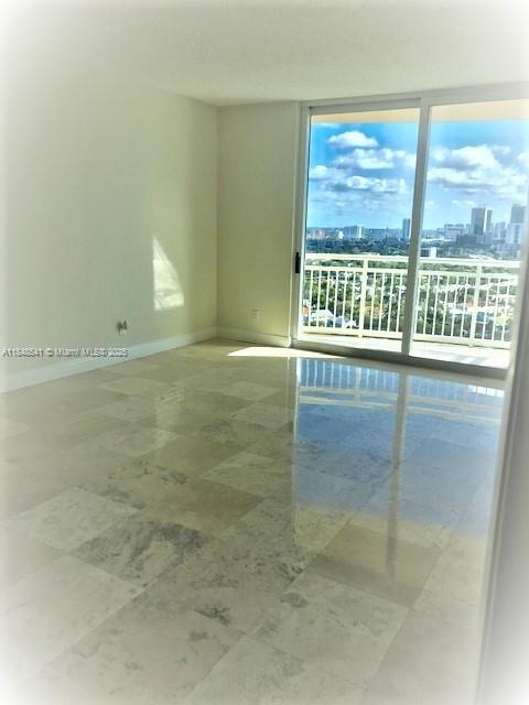 image The Metropolitan Condo8