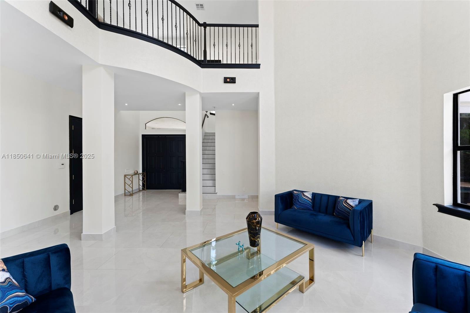 1031 Harbor Ct Hollywood, FL 33019