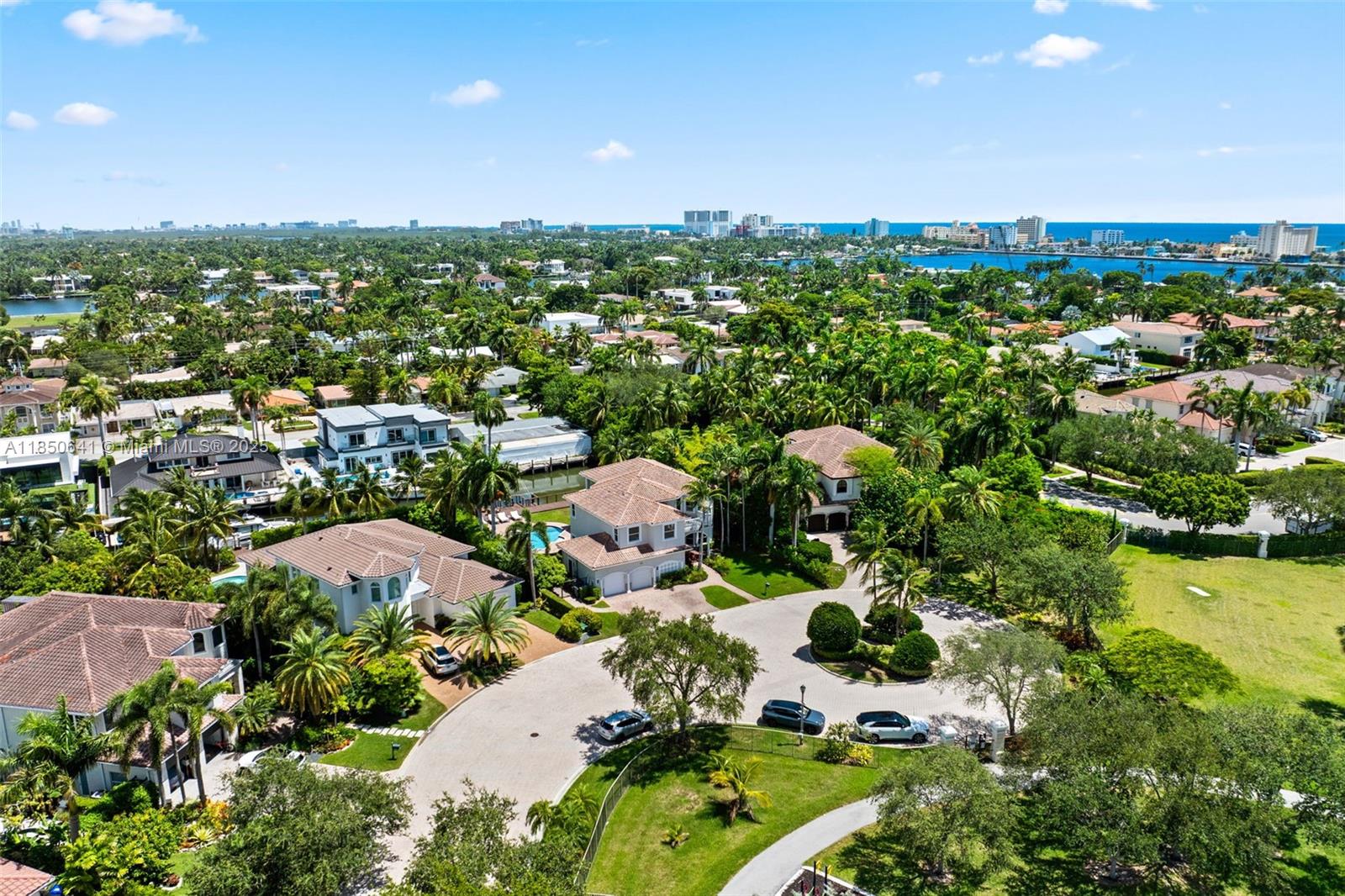 1031 Harbor Ct Hollywood, FL 33019