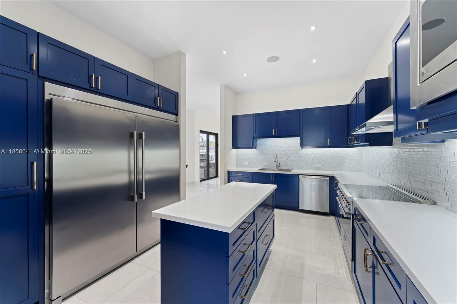 1031 Harbor Ct Hollywood, FL 33019