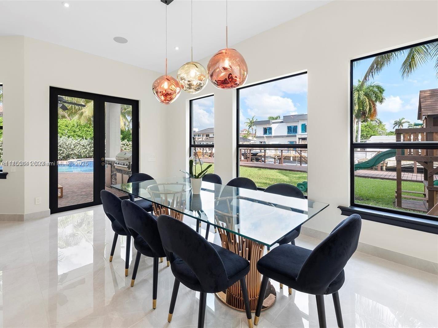 1031 Harbor Ct Hollywood, FL 33019