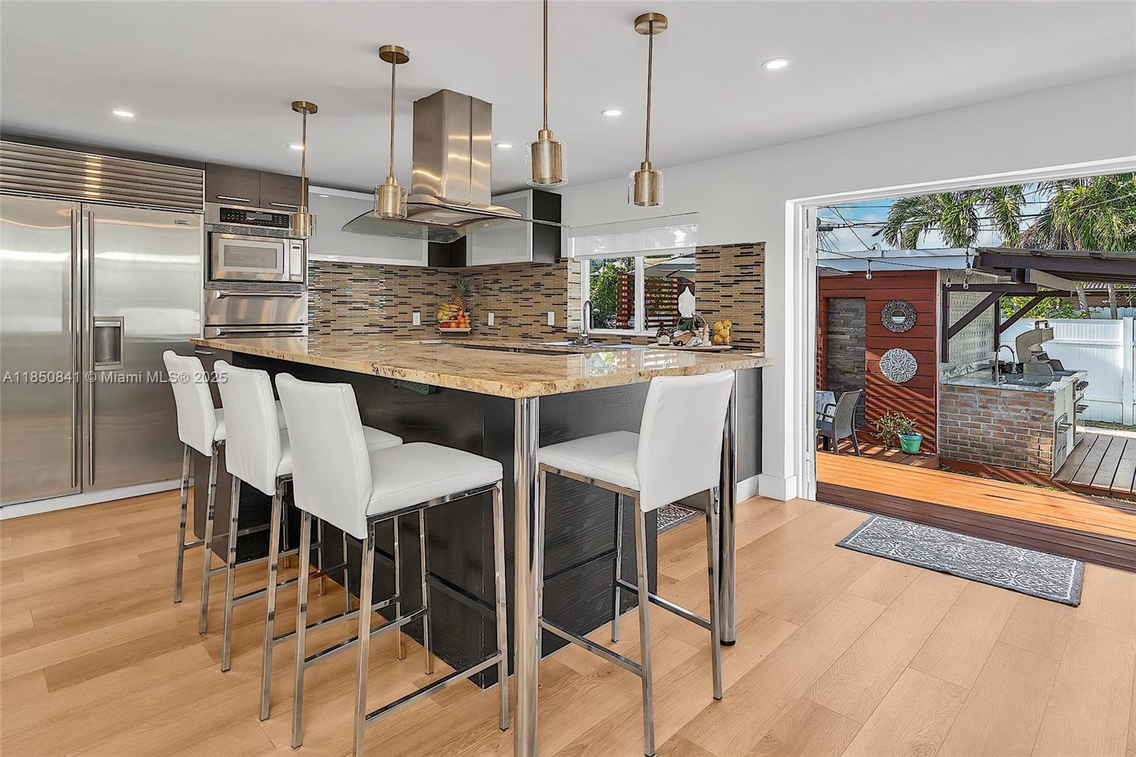 1347 71st St Miami Beach, FL 33141