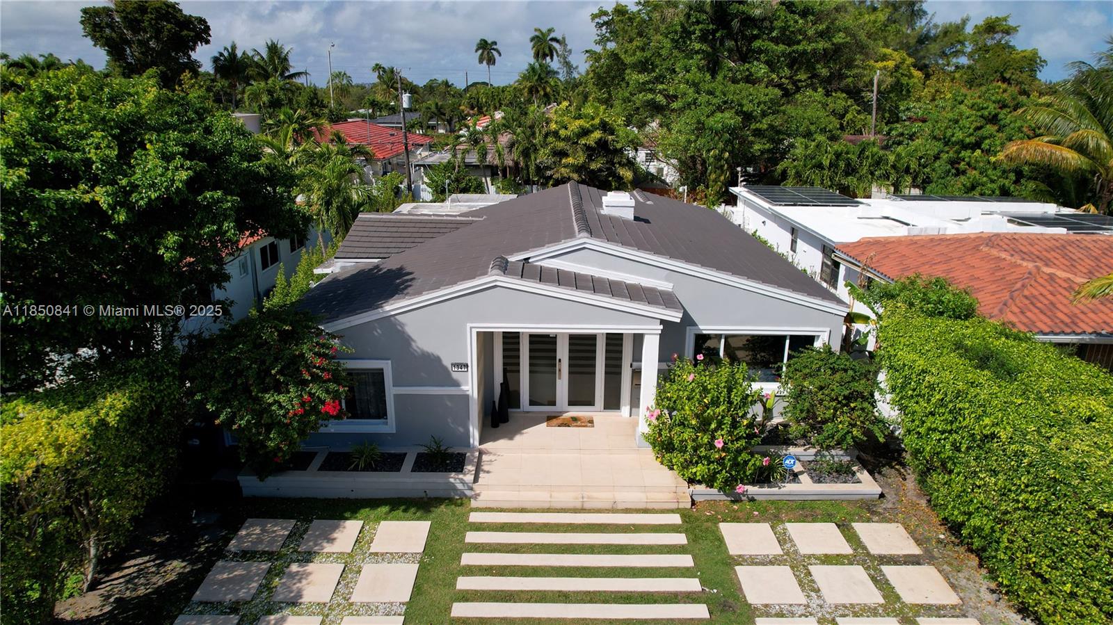 1347 71st St Miami Beach, FL 33141