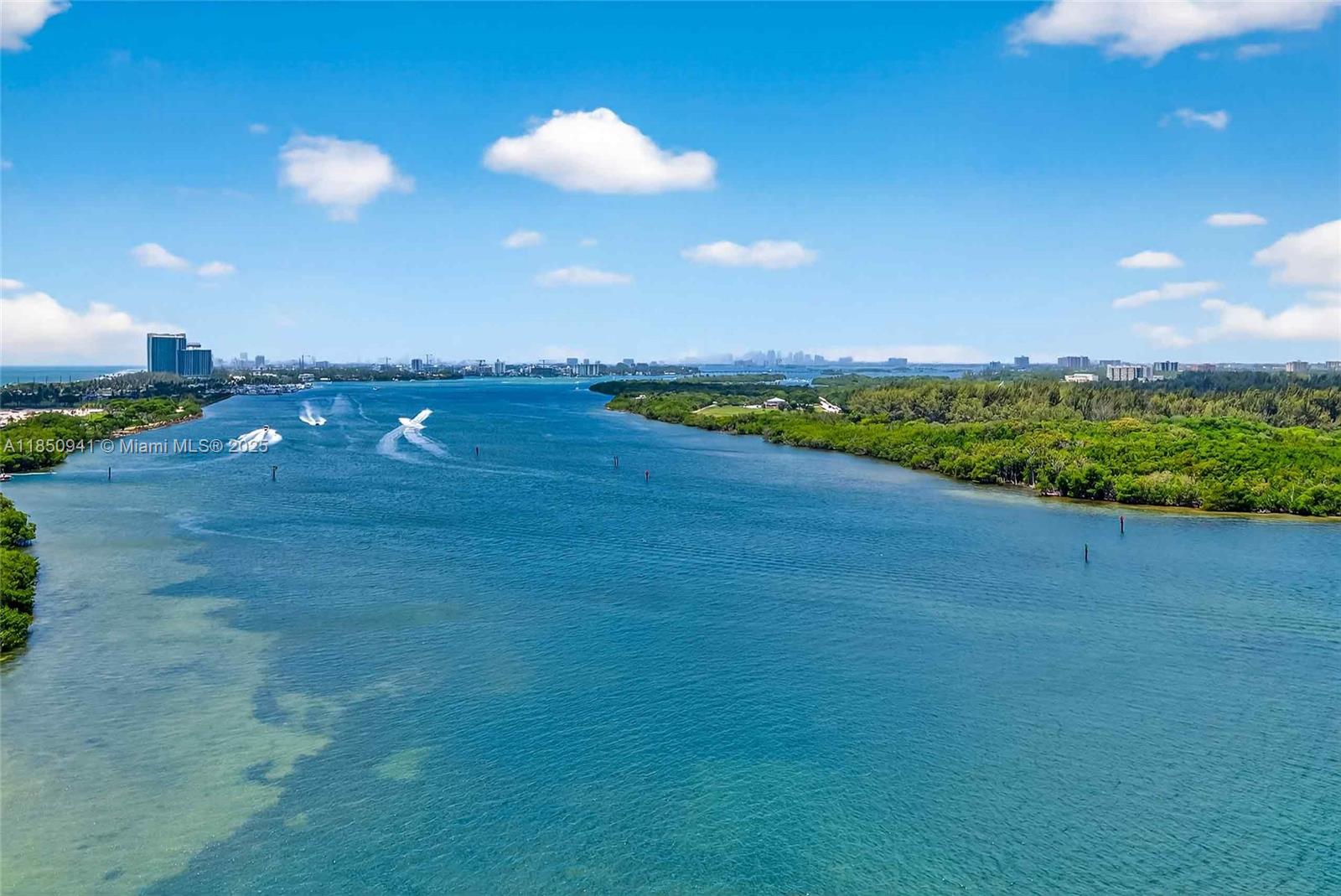 image ARLEN HOUSE CONDO1