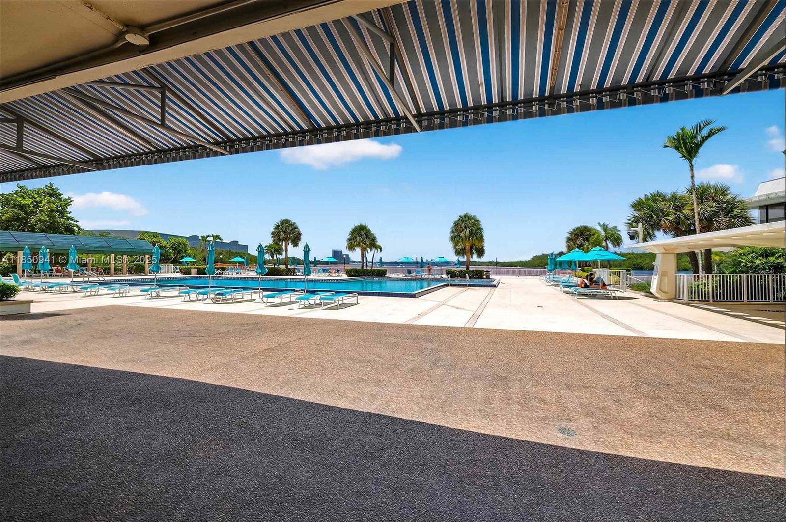 image ARLEN HOUSE CONDO29