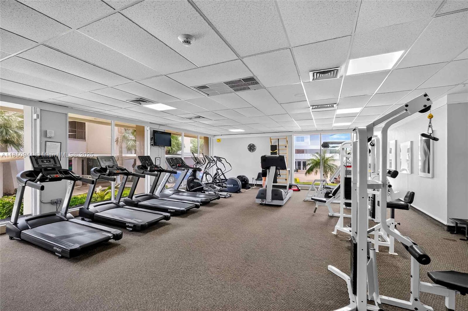 image ARLEN HOUSE CONDO35