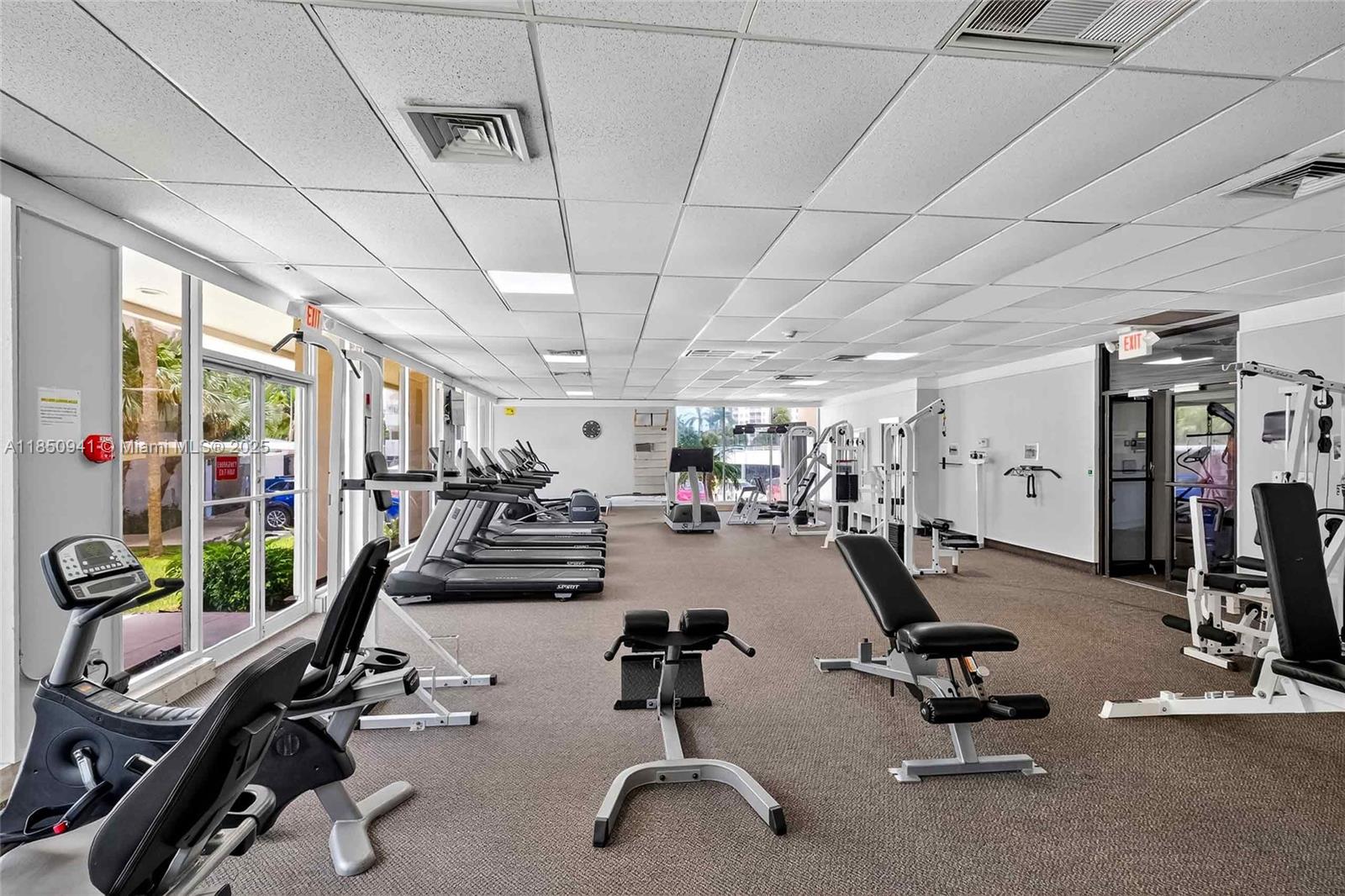 image ARLEN HOUSE CONDO36