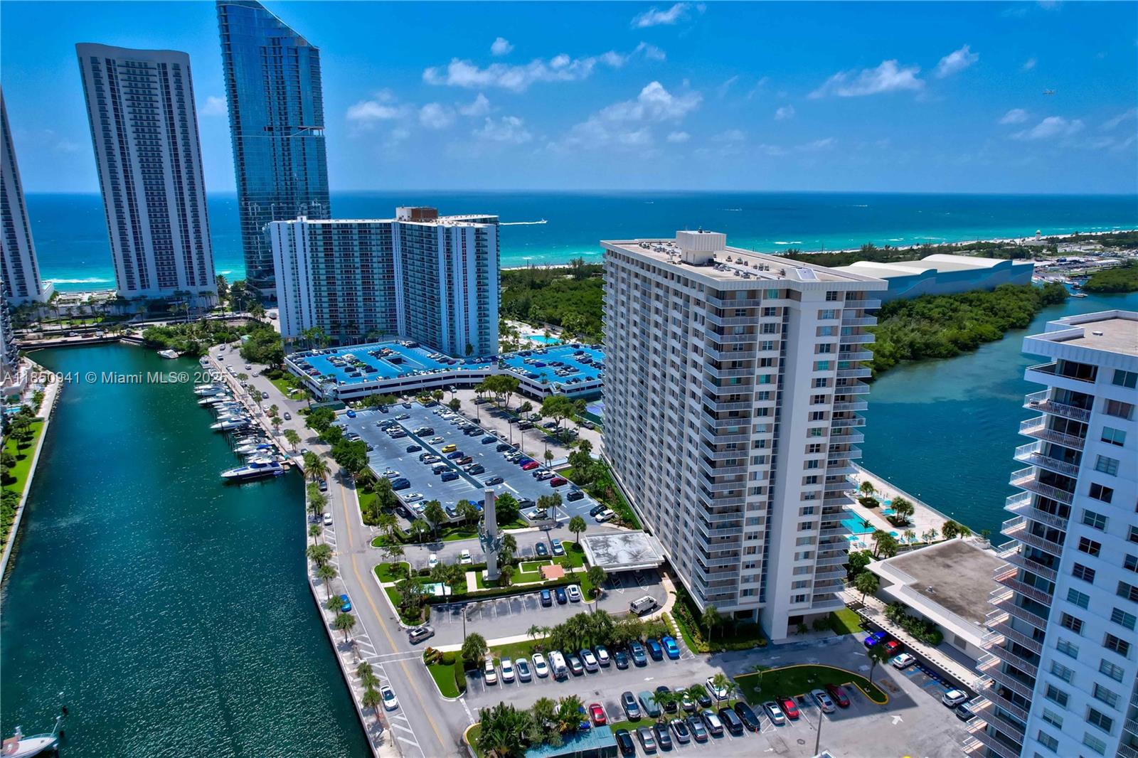 image ARLEN HOUSE CONDO45