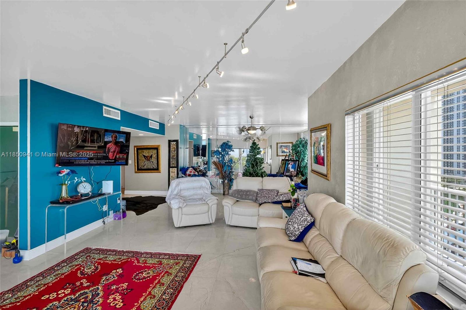 image ARLEN HOUSE CONDO7