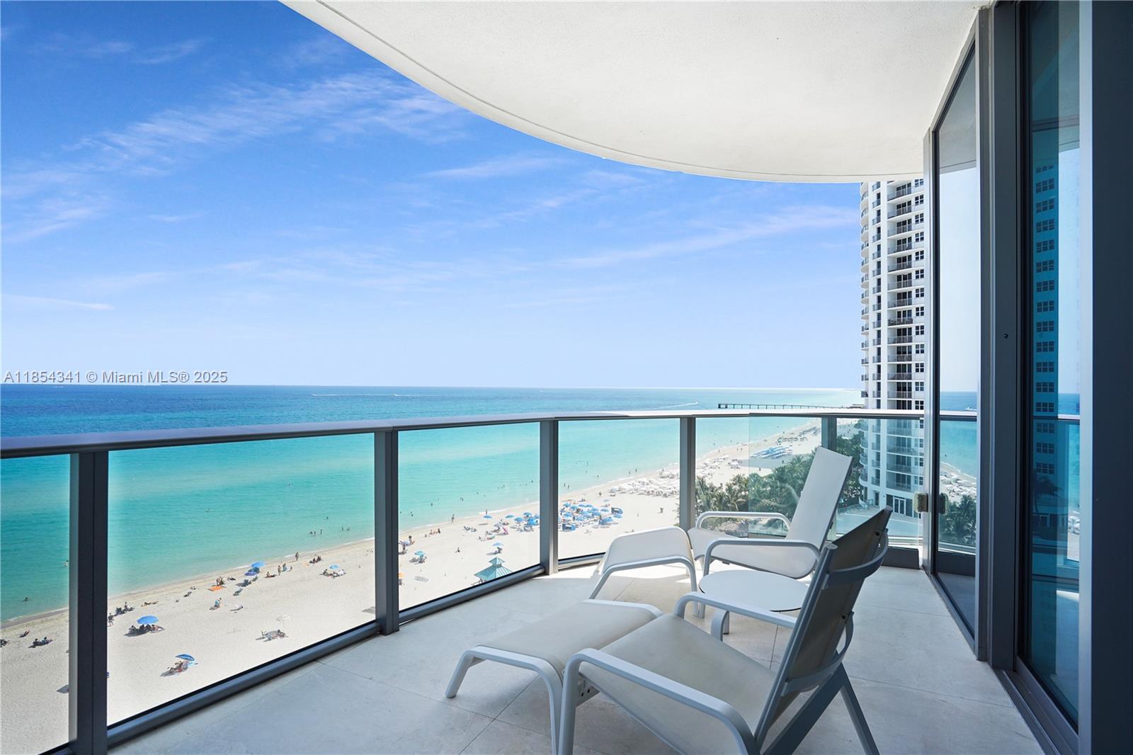 17475 Collins Ave #601