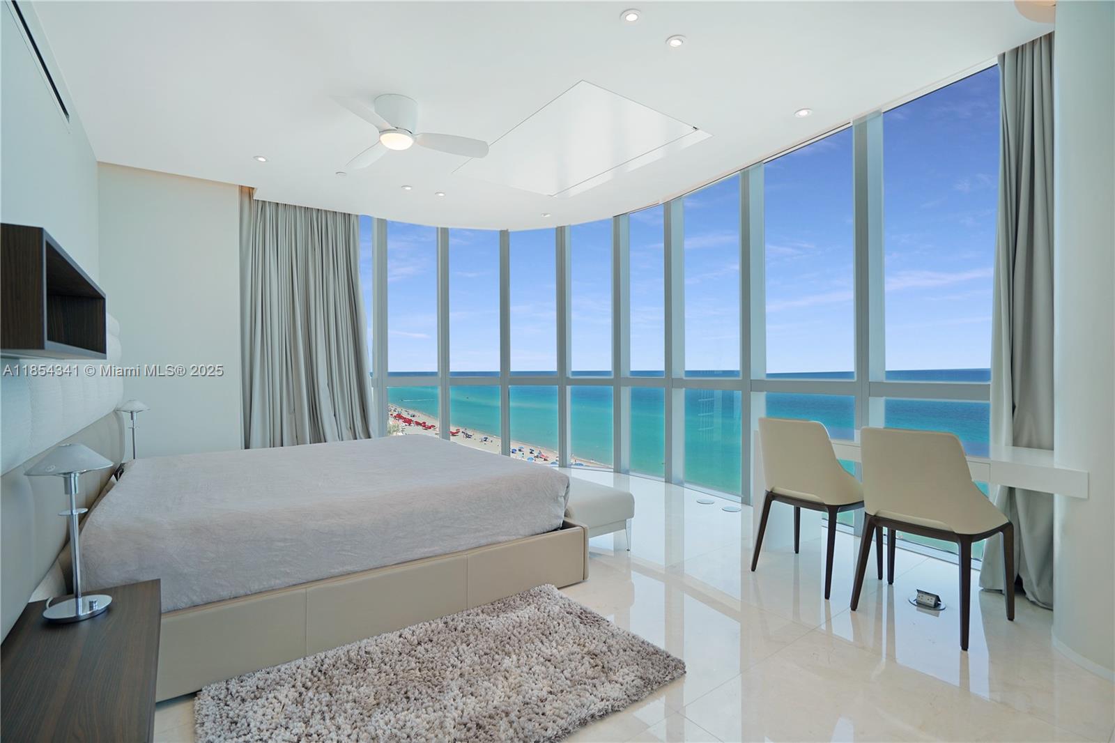 image Chateau Beach10