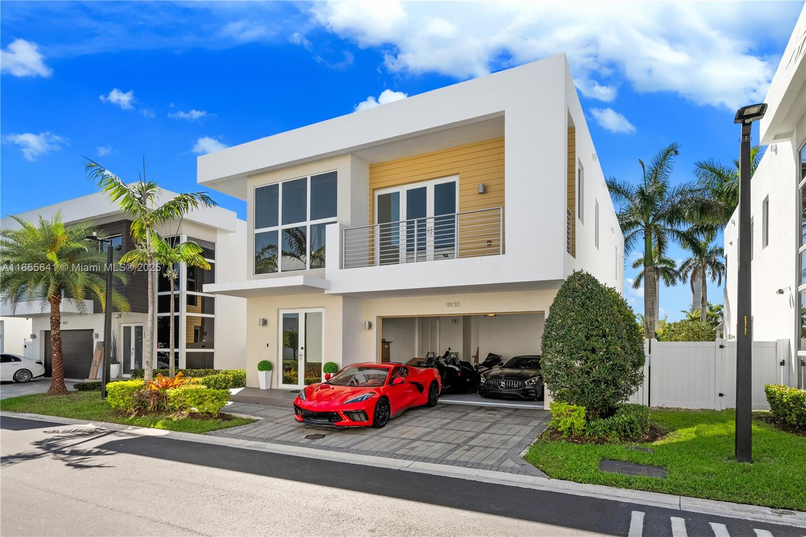 9830 NW 74th Ter