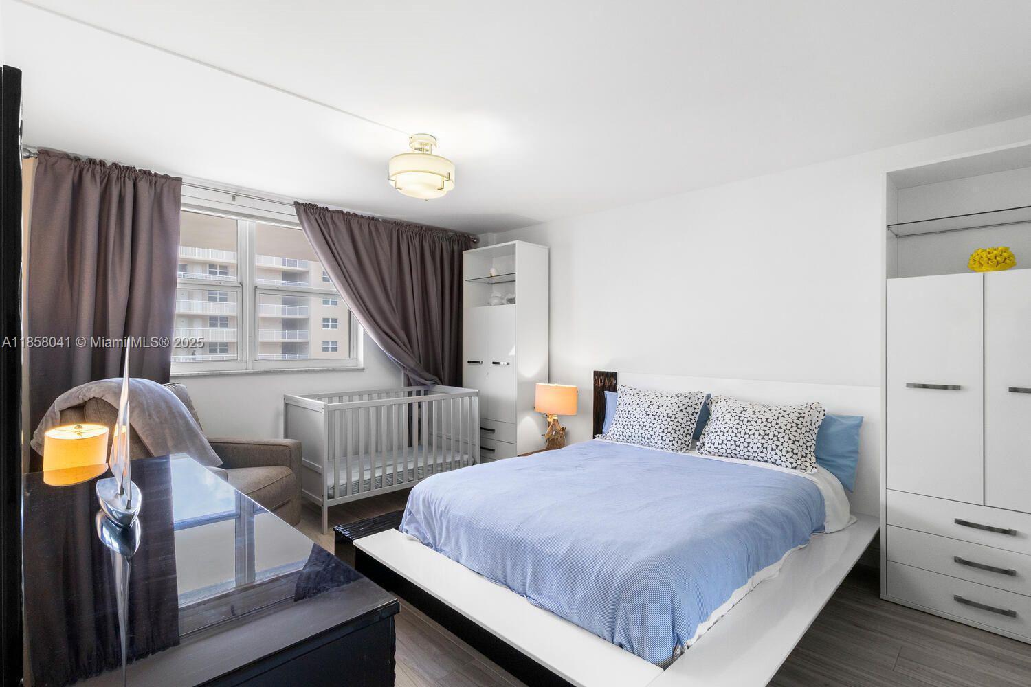 Undisclosed Address,Hillsboro Beach, FL 33062