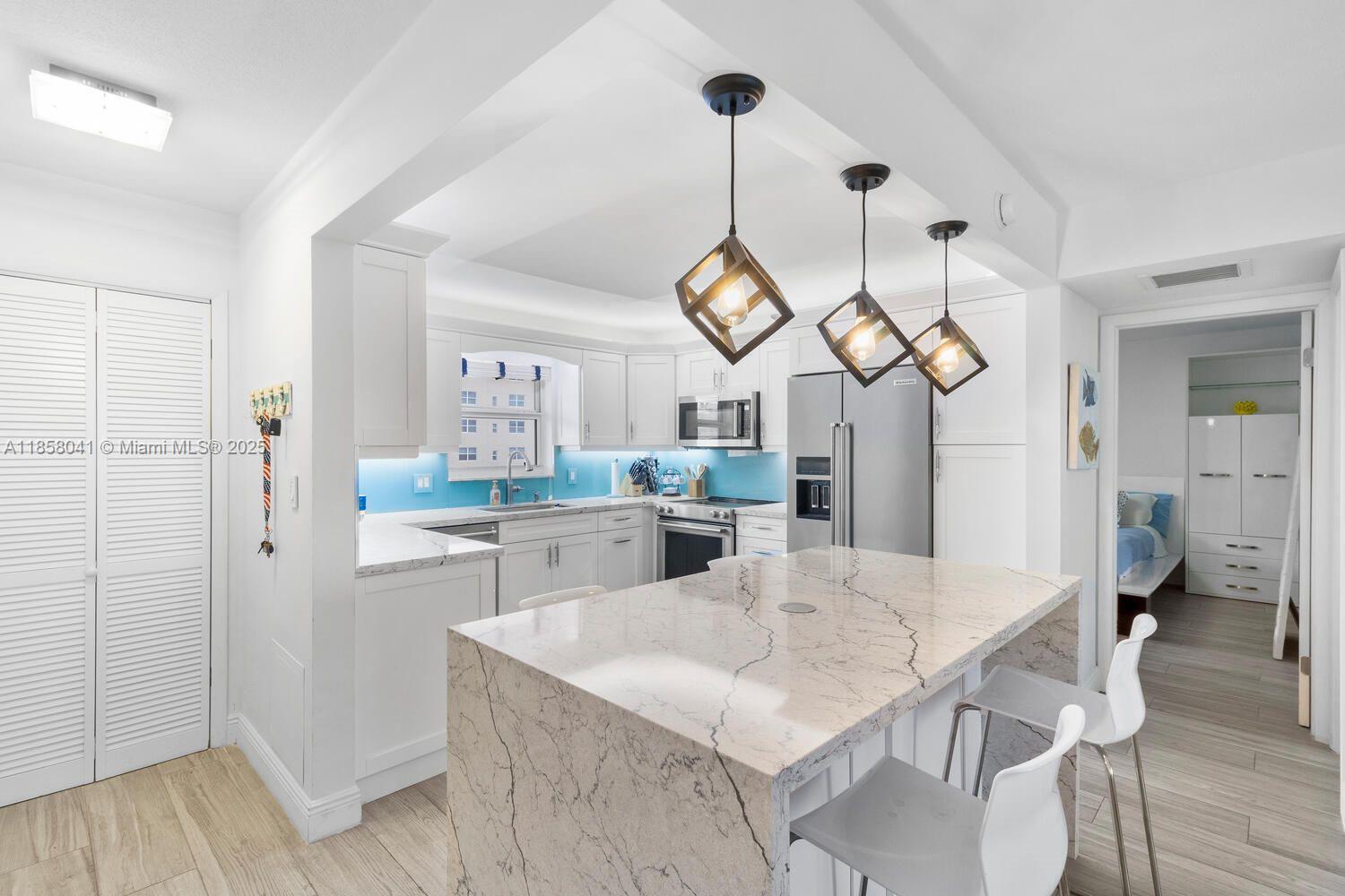 Undisclosed Address,Hillsboro Beach, FL 33062