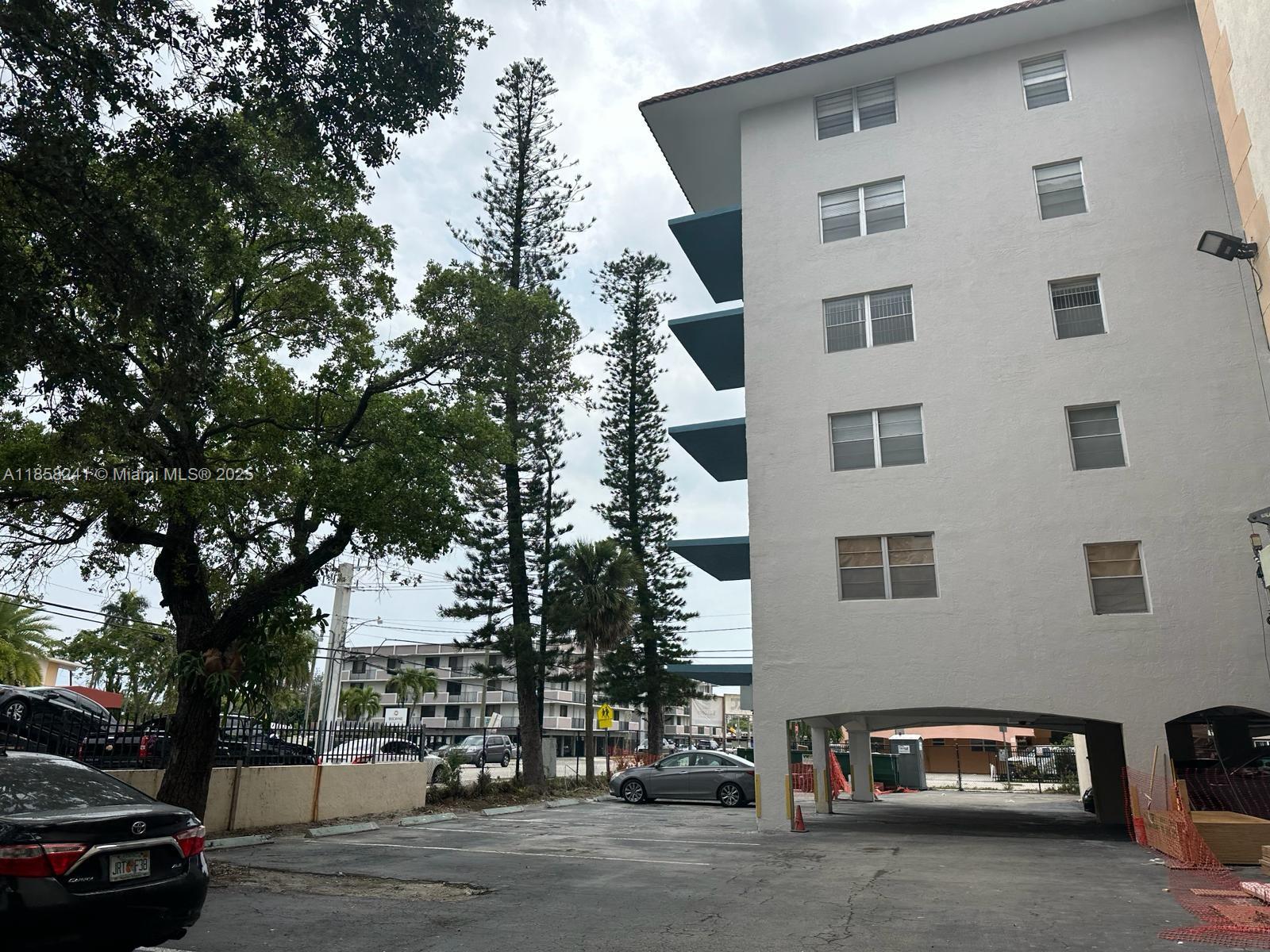 12590 NE 16th Ave #405