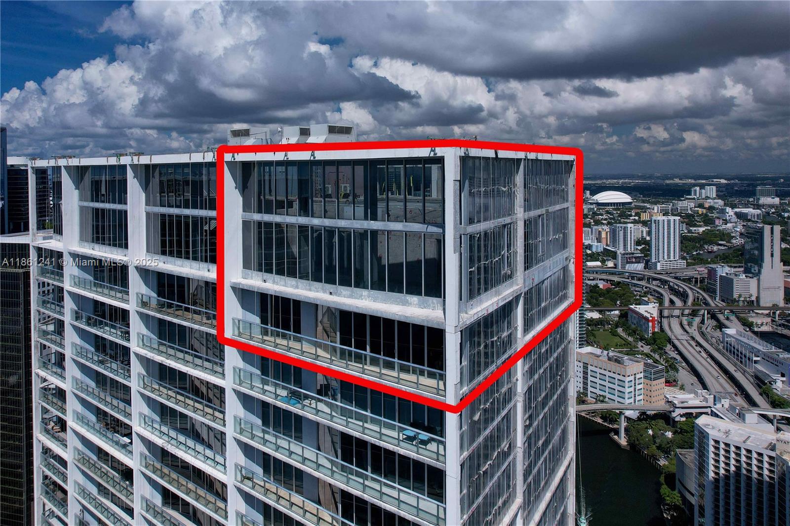 465 Brickell Ave #PH5701
