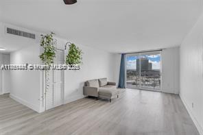 6900 Bay Dr #11F