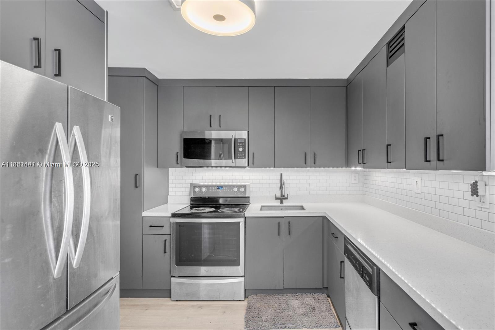 6900 Bay Dr #11F Miami Beach, FL 33141