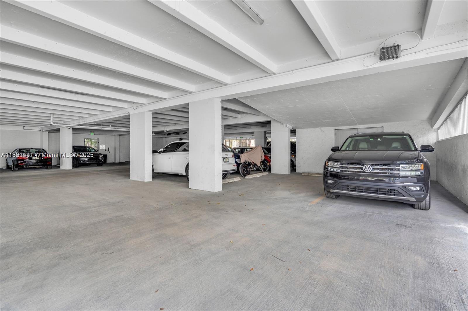 6900 Bay Dr #11F Miami Beach, FL 33141