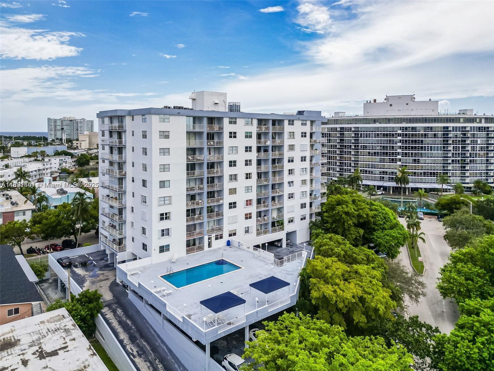 6900 Bay Dr #11F Miami Beach, FL 33141