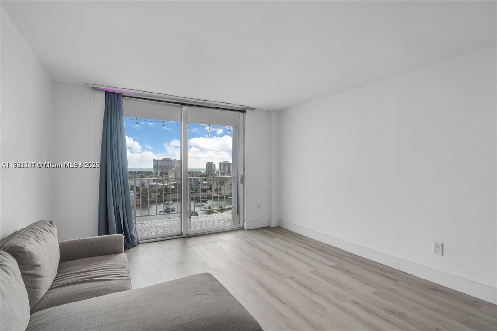 6900 Bay Dr #11F Miami Beach, FL 33141